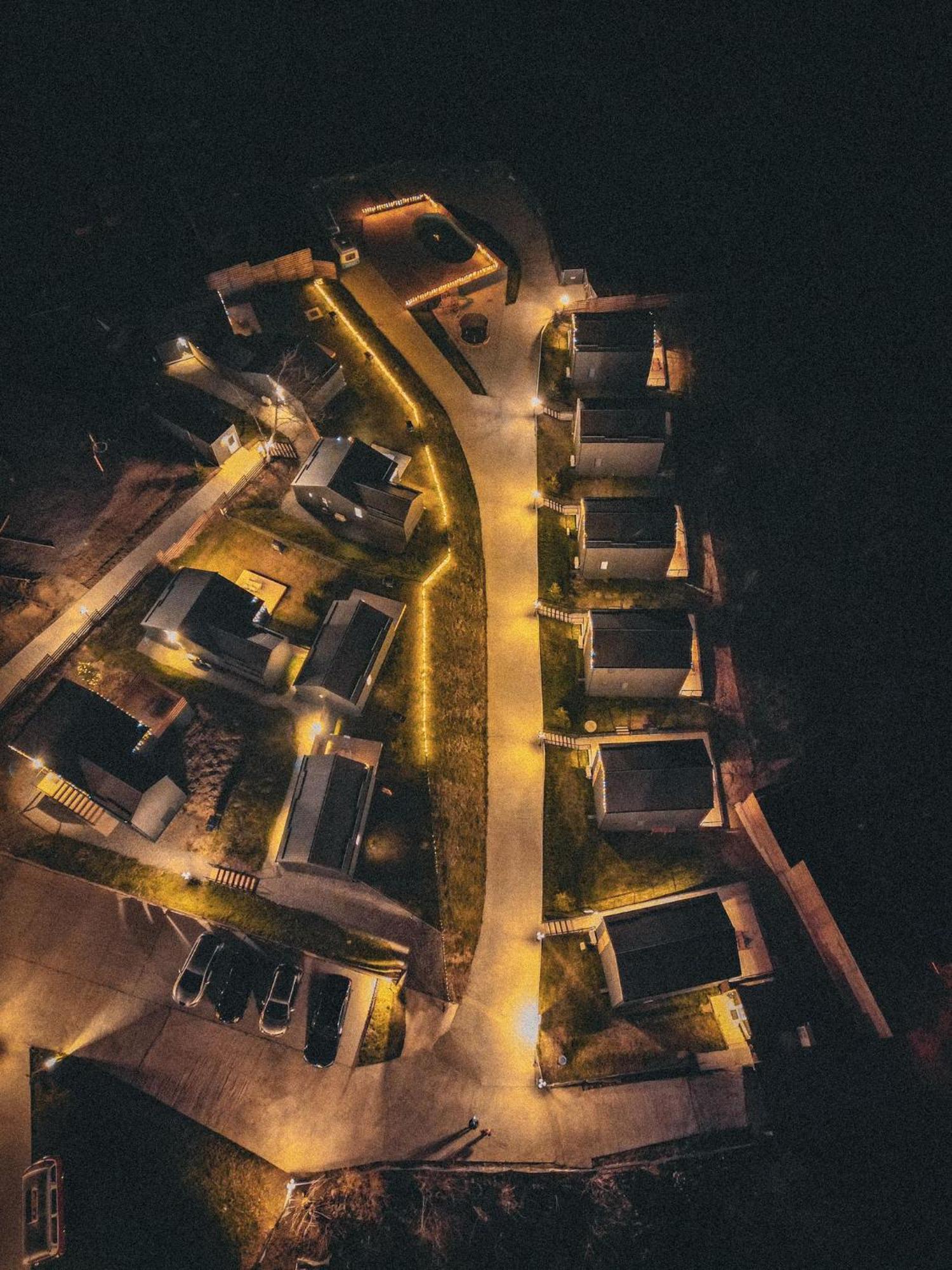 Moon Village Comarnic Sinaia Exterior photo
